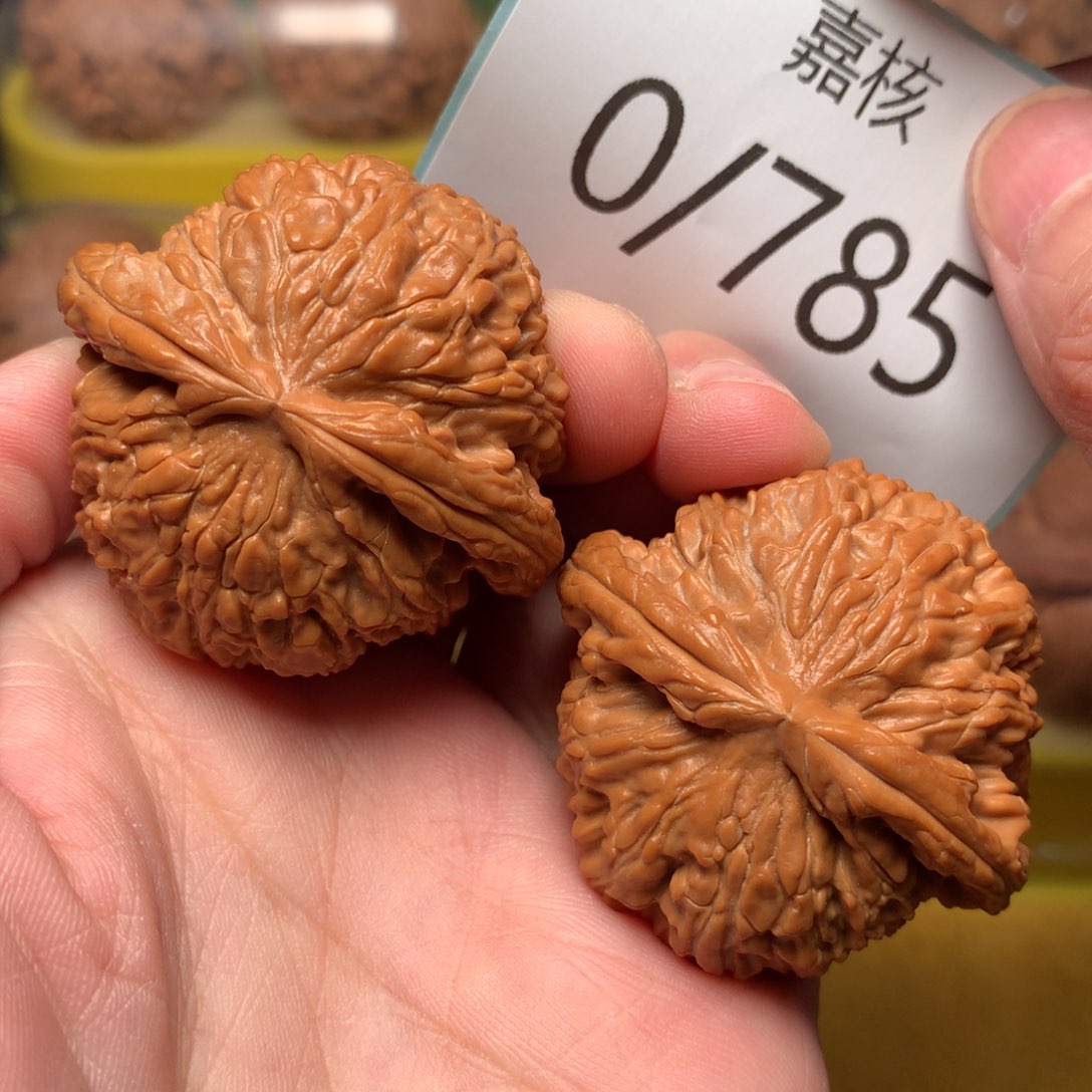 文玩核桃把件红皮球白42