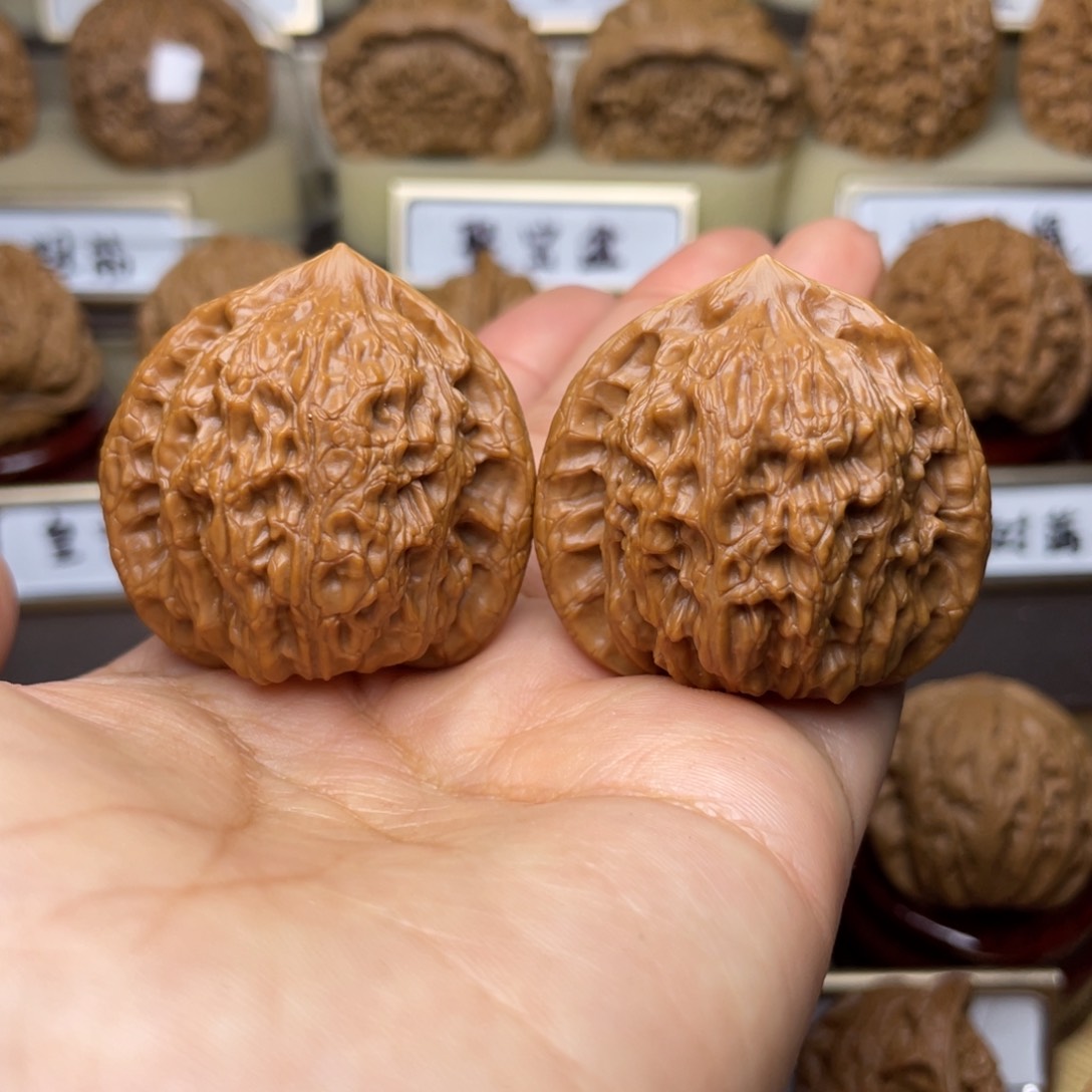 文玩核桃把件公子帽38左右