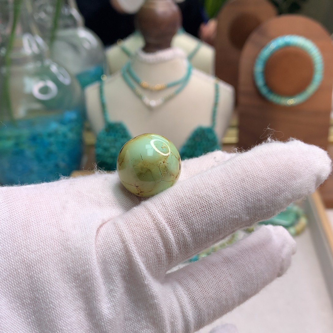 绿松石未镶嵌饰品