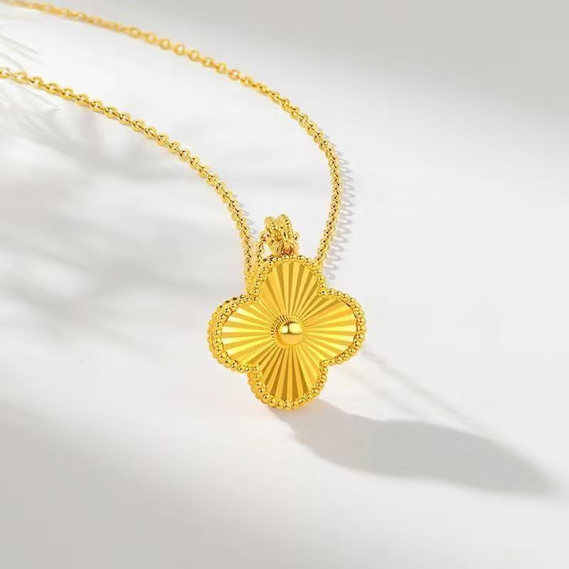 吊坠足银 吊坠足银镭射四叶草气质轻奢时尚百搭项链少女可调节