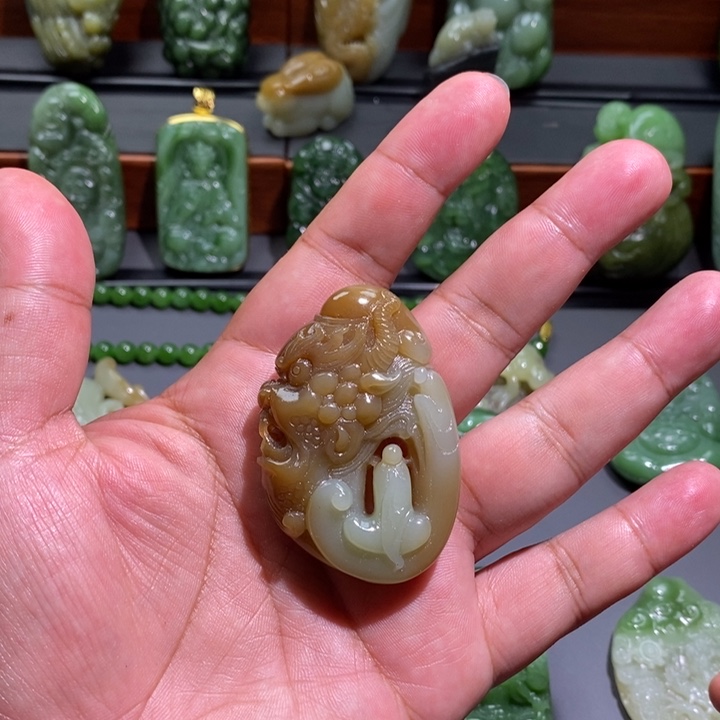 未镶嵌和田玉挂件