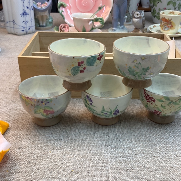 金瓷阁家的美丽瓷器