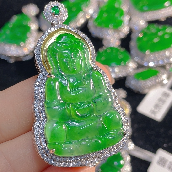 翡翠未镶嵌颈饰天然翡翠