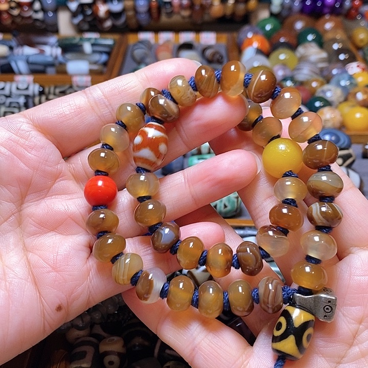 玛瑙/玉髓颈饰未镶嵌李*琳