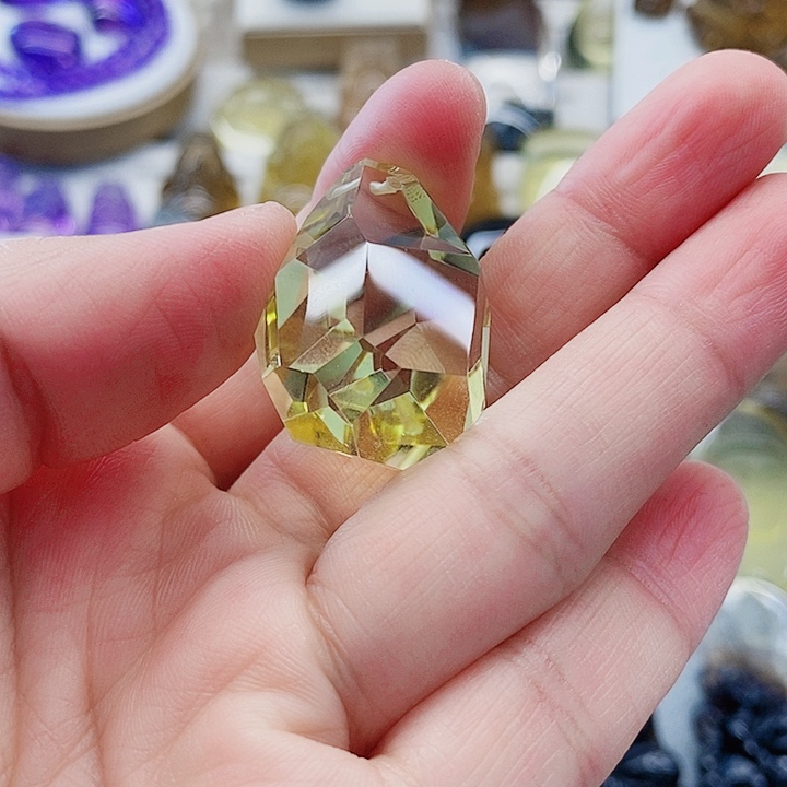 ，***年水晶未镶嵌颈饰随形