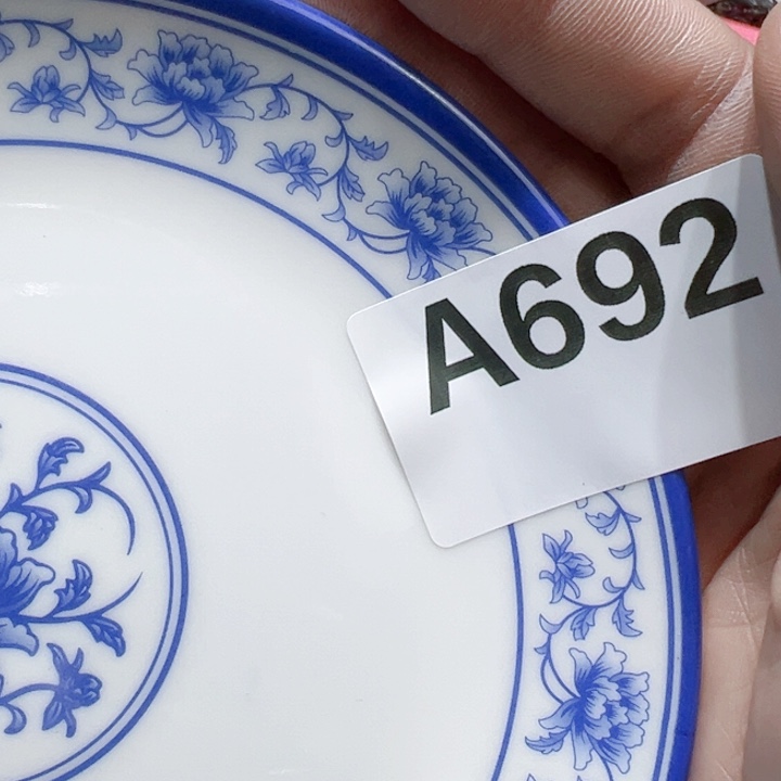 瓷片首**屋Toxic fiction