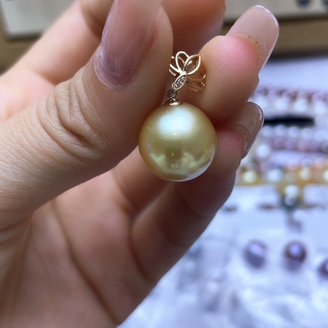 海水珍珠颈饰18K金镶嵌