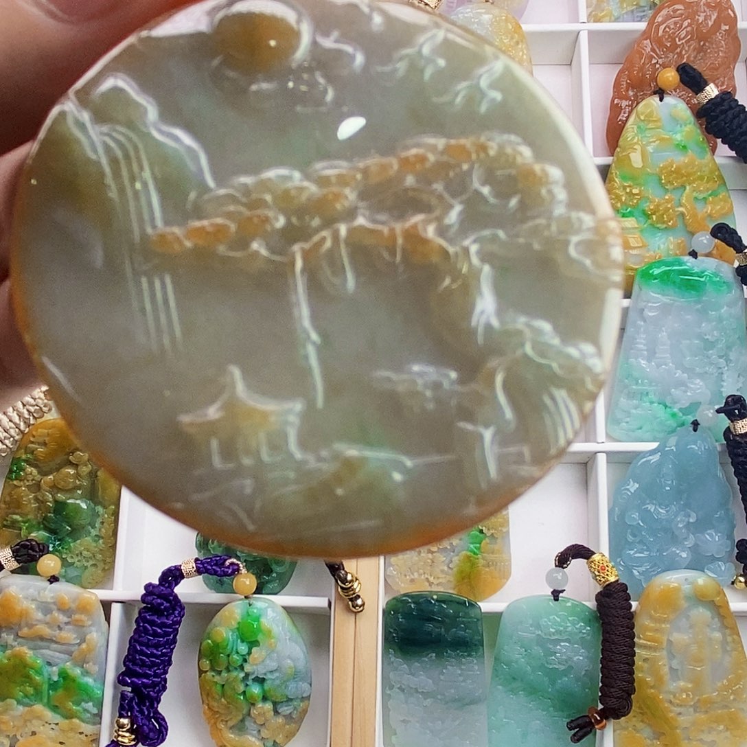 翡翠未镶嵌颈饰翡翠