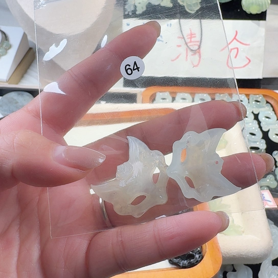 蛇纹石玉颈饰合金不退不换