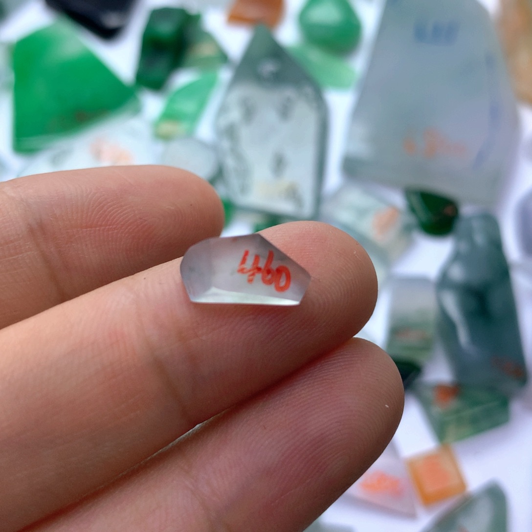 定制翡翠未镶嵌天然翡翠