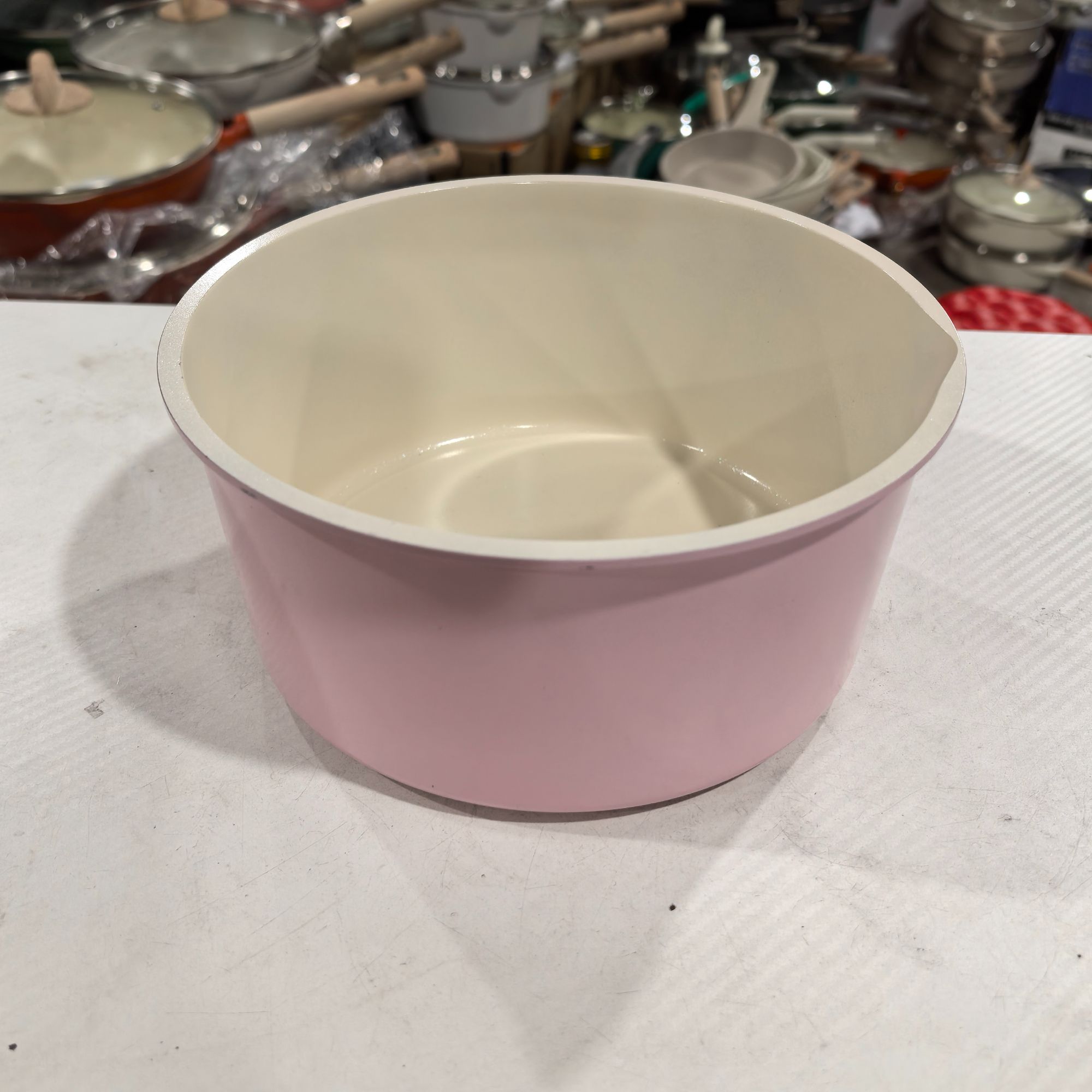 【外贸原单】20cm粉色奶锅锅胚【注意是单锅胚】微瑕疵介意勿拍