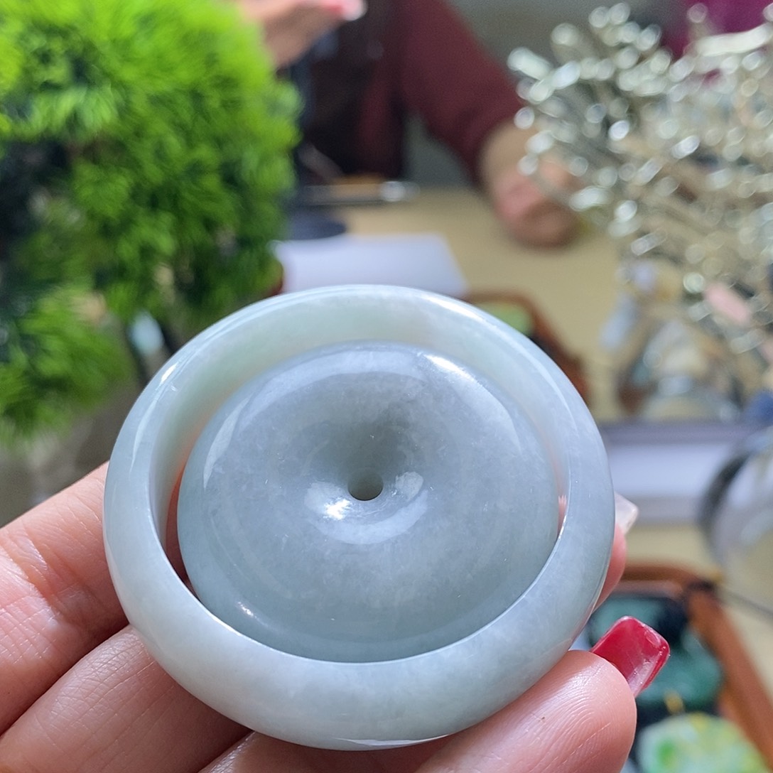 【闪购商品】翡翠颈饰未镶嵌扣子