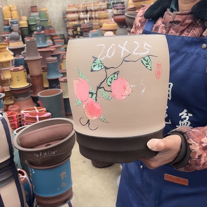 紫砂紫砂花盆和小盆栽