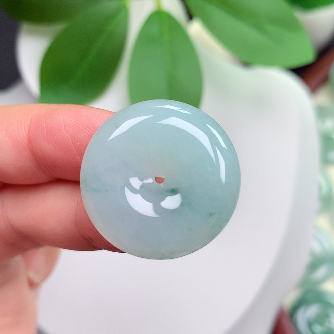 颈饰未镶嵌翡翠平安扣 24.2x6.6mm