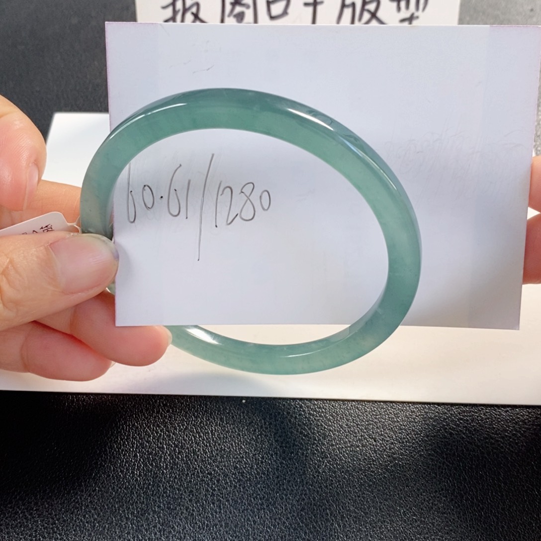 翡翠未镶嵌手镯天然翡翠