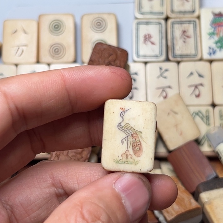 好***林实心竹雕刻手把件