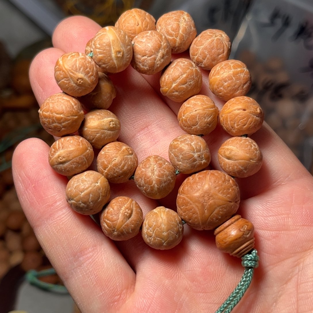 桃核吊坠12.5mm+凤眼菩提手串