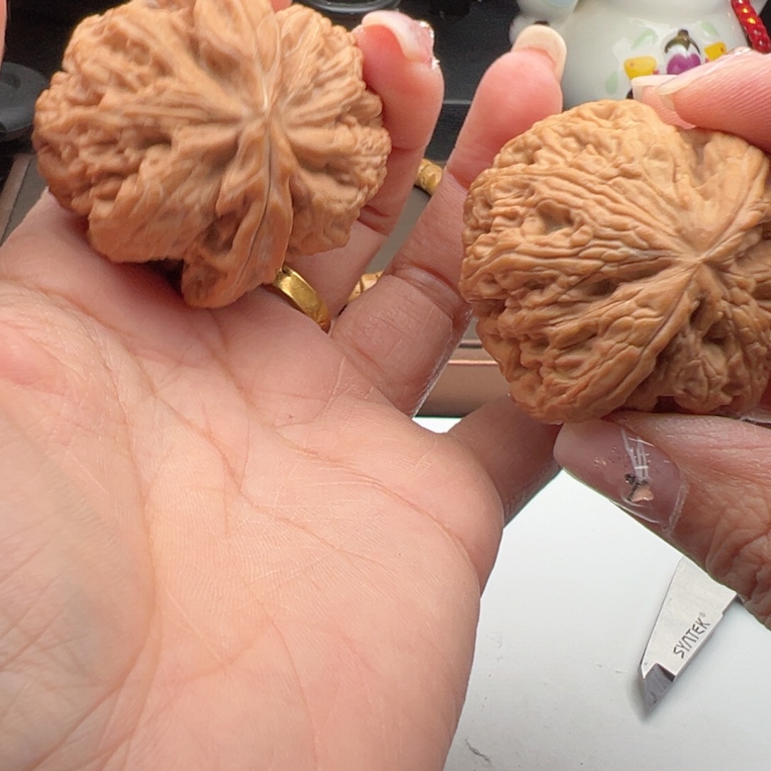 文玩核桃把件粗筋47