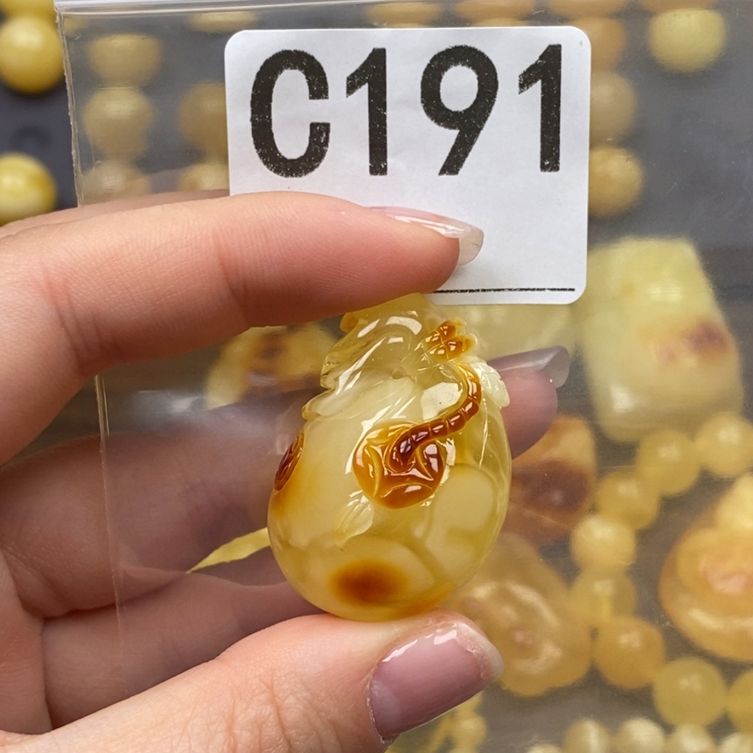 琥珀未镶嵌珠宝奇石