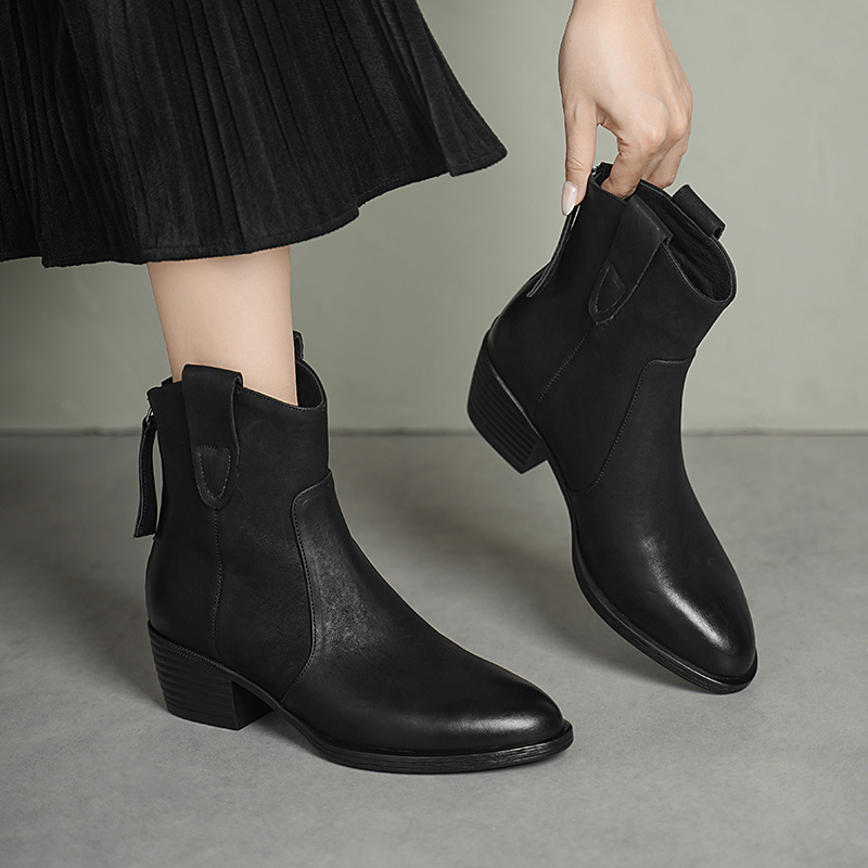 牛巴戈 跟高5.5cm 34-40秋冬款真皮女靴厚底粗跟马丁靴显瘦后拉链