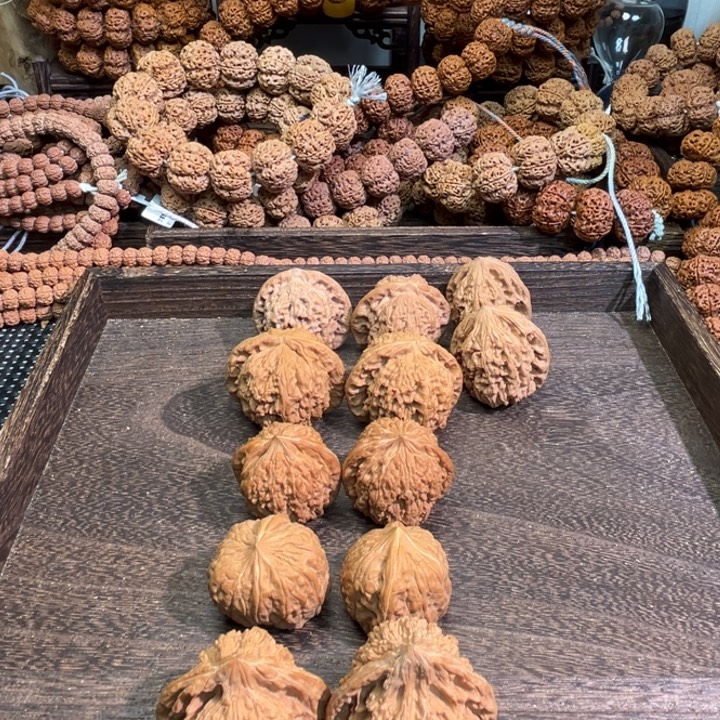 盘***行金刚菩提手串核桃