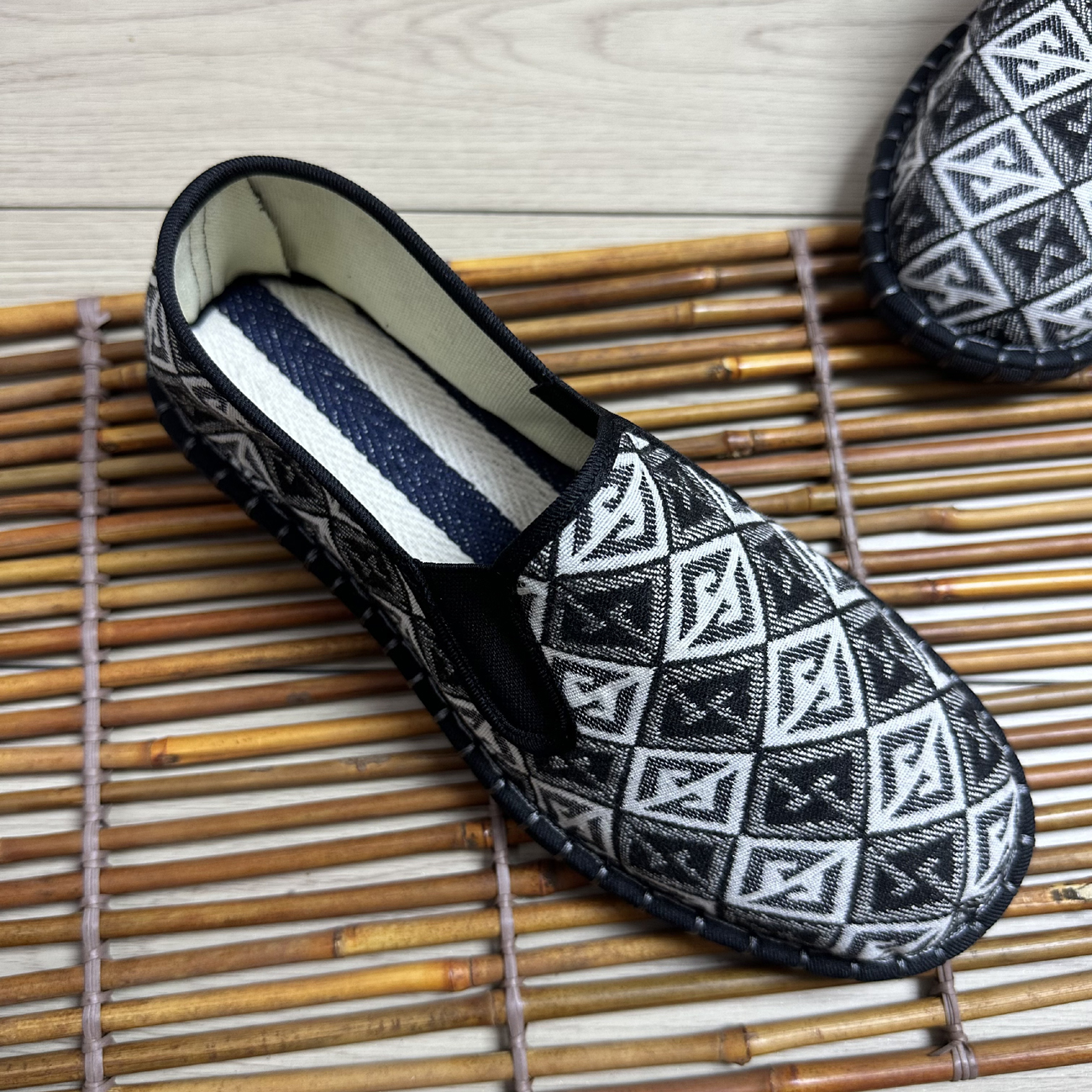 新款老北京布鞋男舒适花纹时尚休闲鞋低帮防滑鞋牛筋底轻便帆布鞋