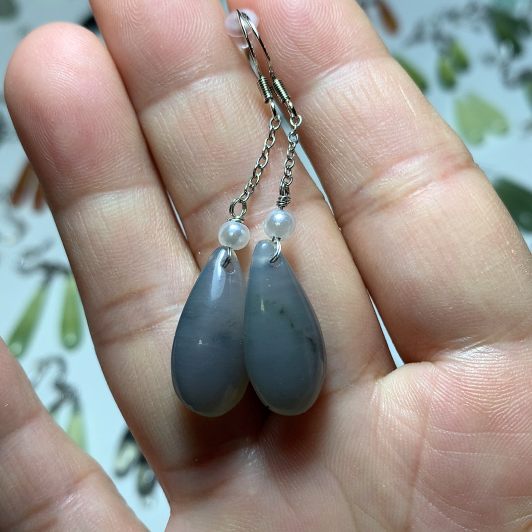 蛇纹石玉耳环未镶嵌