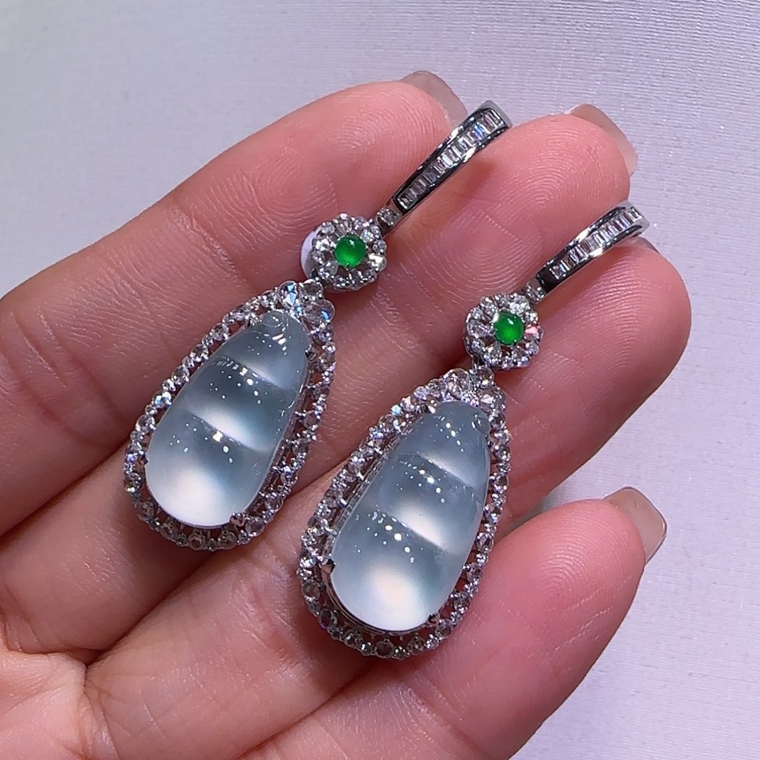 翡翠18K金镶嵌耳坠福豆