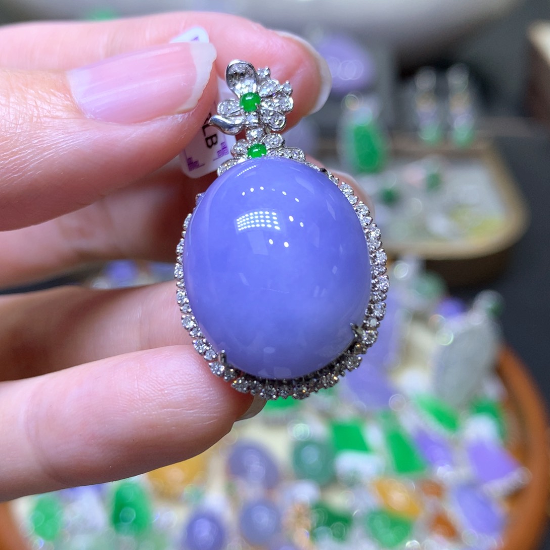 【闪购商品】翡翠颈饰18K金镶嵌翡翠吊坠项链