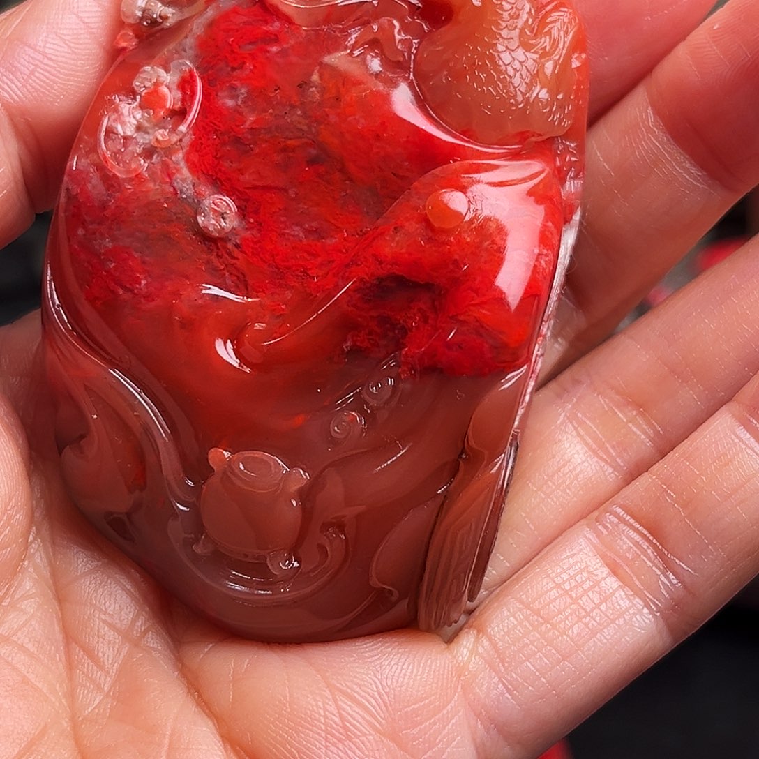 巴林石其他鸡血石手玩件