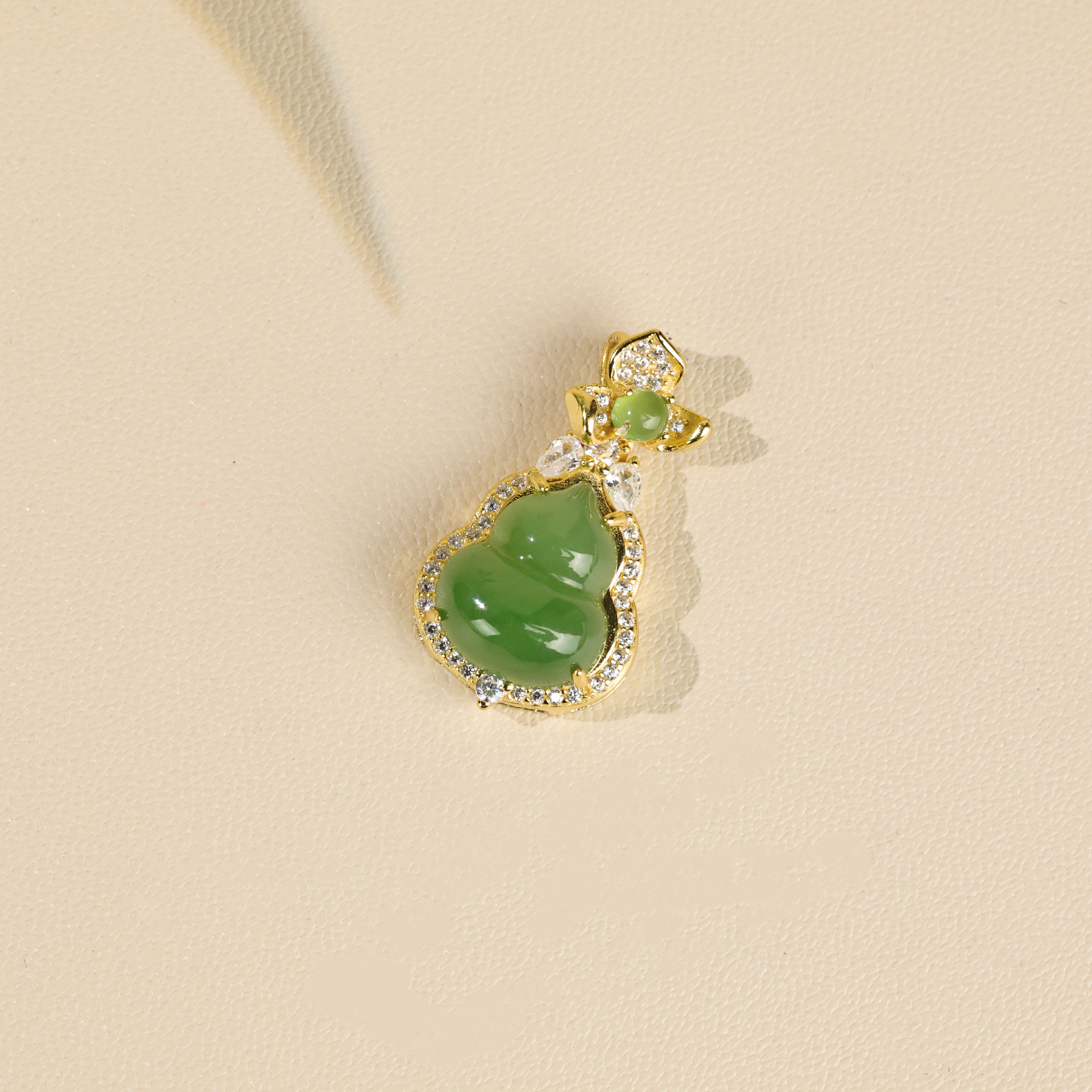 【玉福珠宝】s925银和田玉碧玉葫芦吊坠-D3910-华