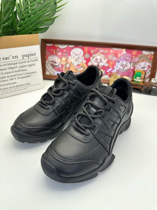 狼耳踪迹情侣秋冬款健步鞋，皮加里衬橡胶防滑底
