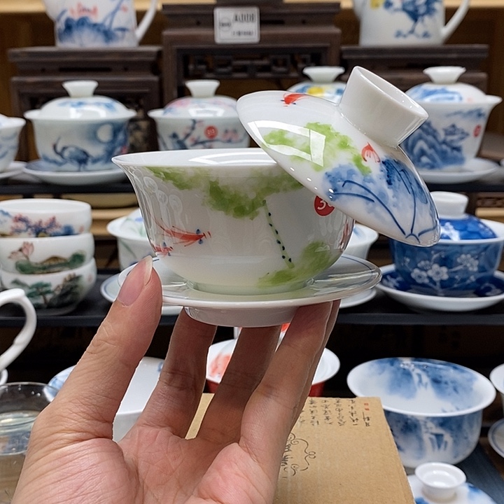 手绘五彩荷花悬停盖碗150cc釉下彩微瑕福利款