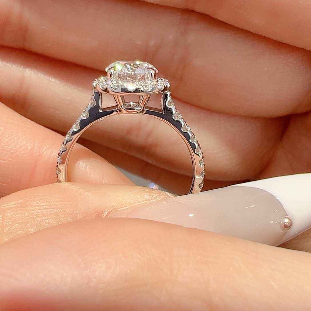 实验室培育钻石18K金镶嵌1.019ct 13圈
