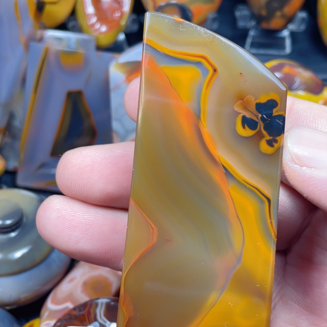 啊***对玛瑙/玉髓未镶嵌颈饰