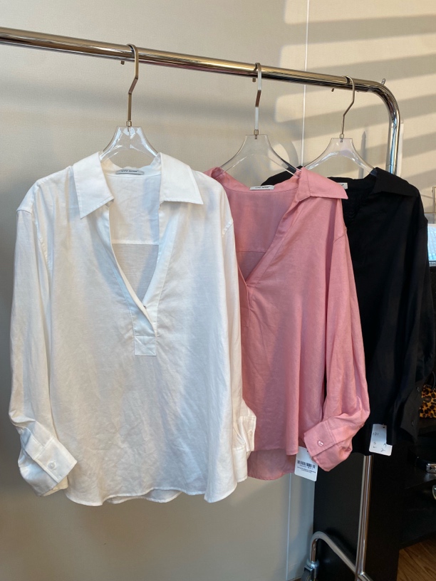 【ShowRU】极简风半开领掰袖V领三色衬衫S84239ZG