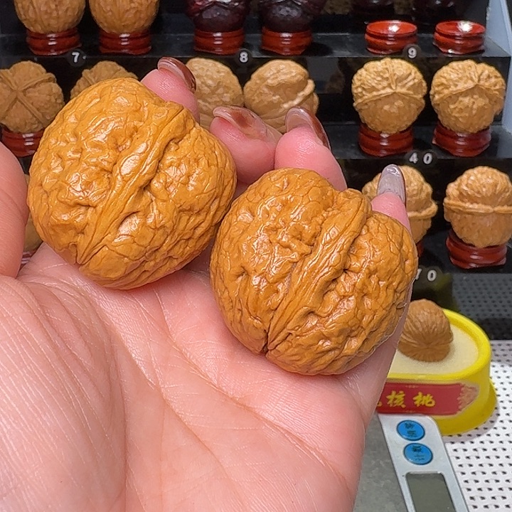 包***侵把件文玩核桃炸二…………888