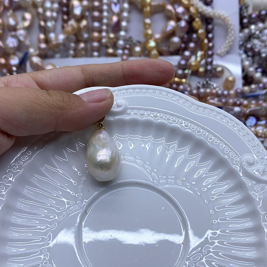 颈饰合金淡水珍珠