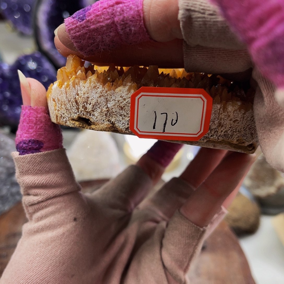 水晶随形摆件未镶嵌