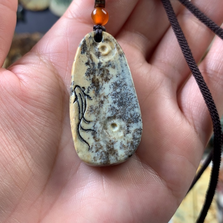 岫岩河磨玉（透闪石质玉）挂件未镶嵌