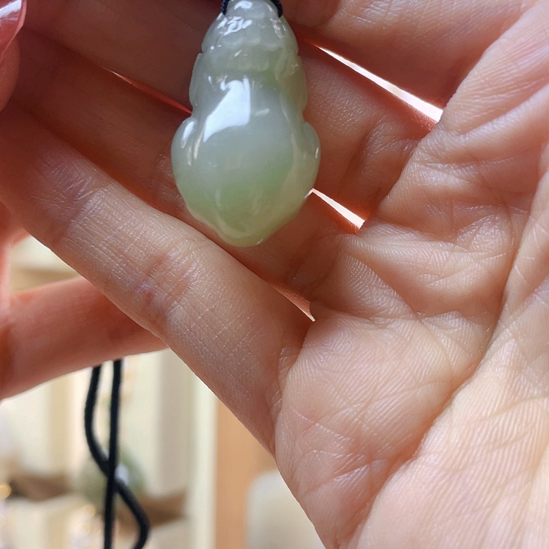 和田玉吊坠(赠链)未镶嵌麻*