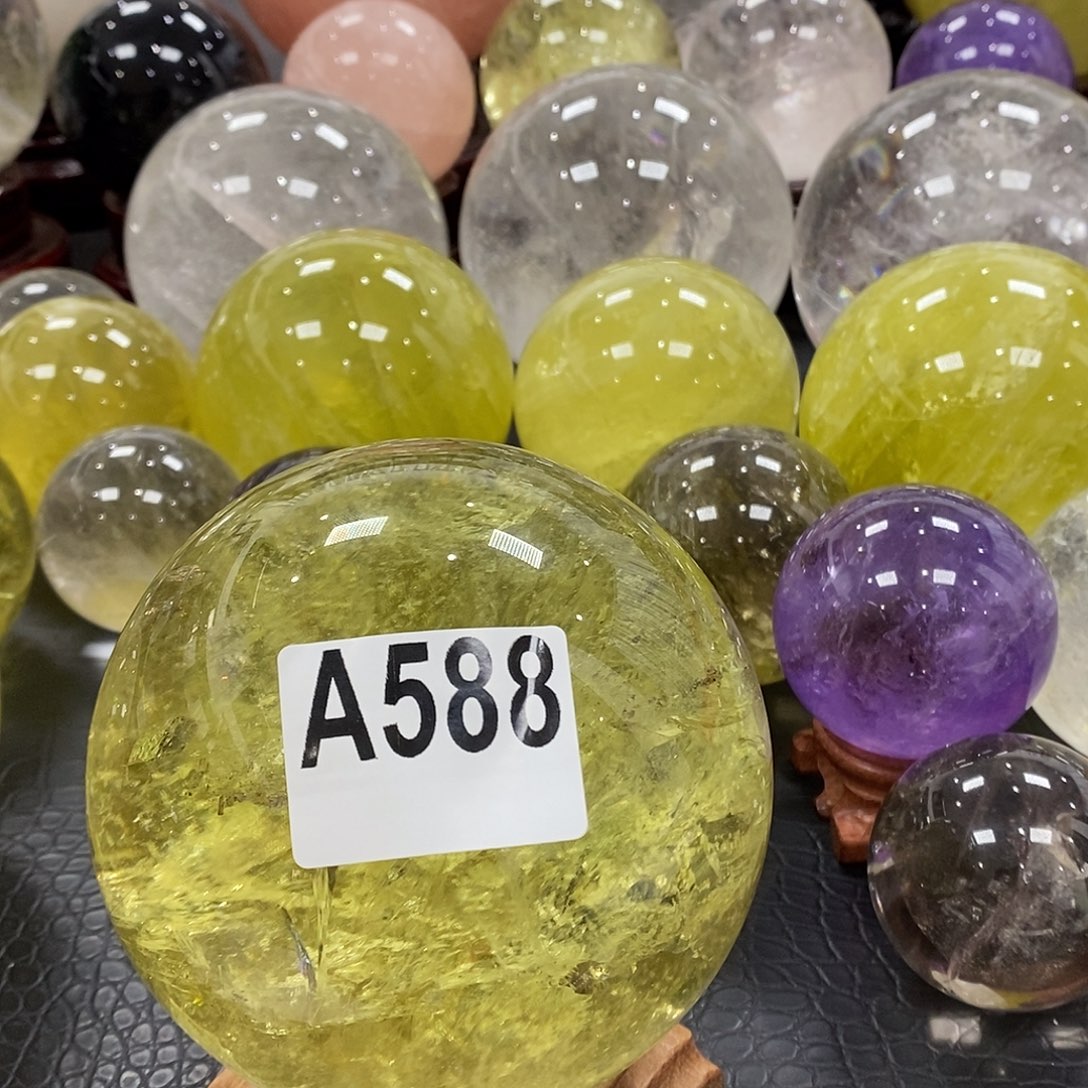 缘***分石材天然黄水晶11.2