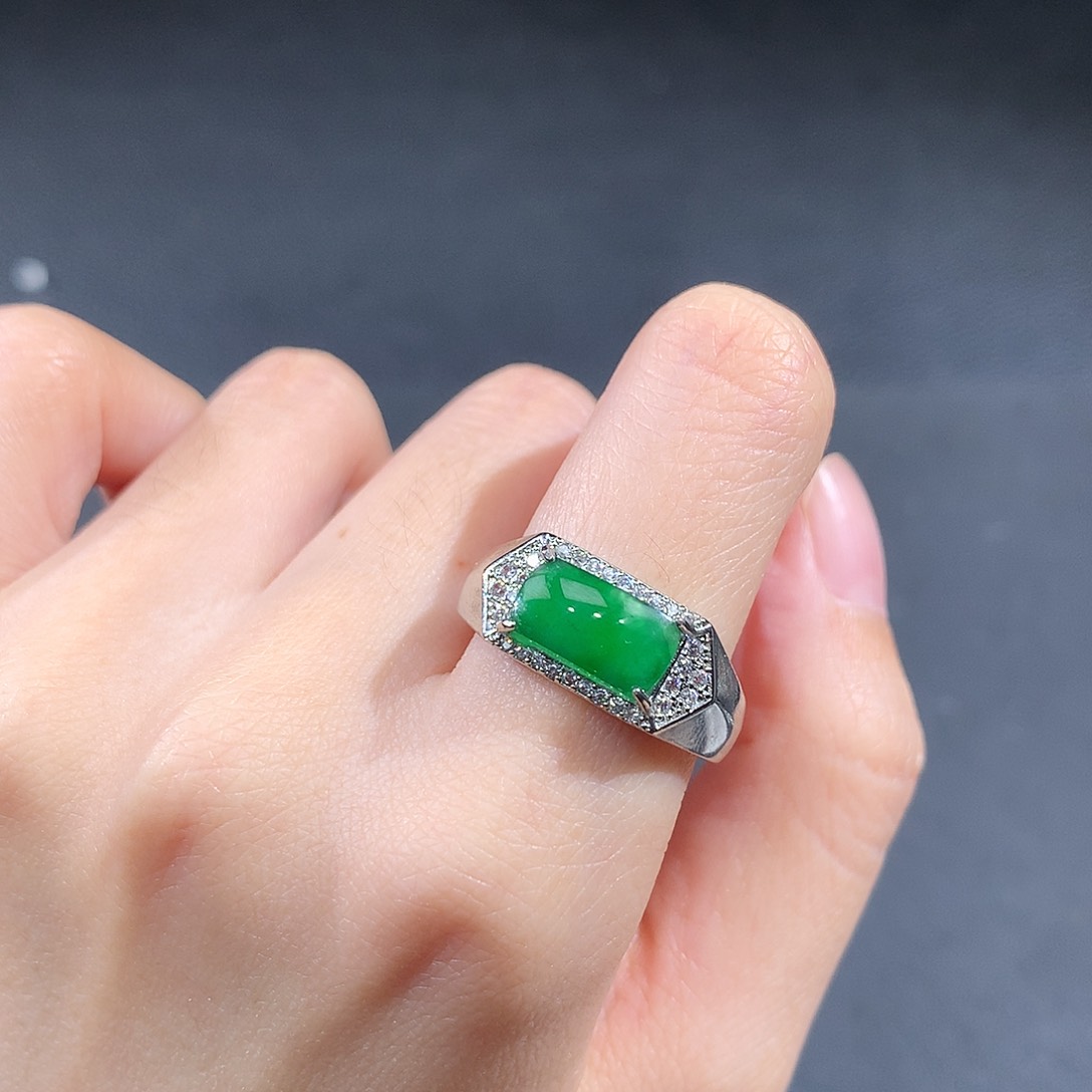 未镶嵌戒指翡翠翡翠