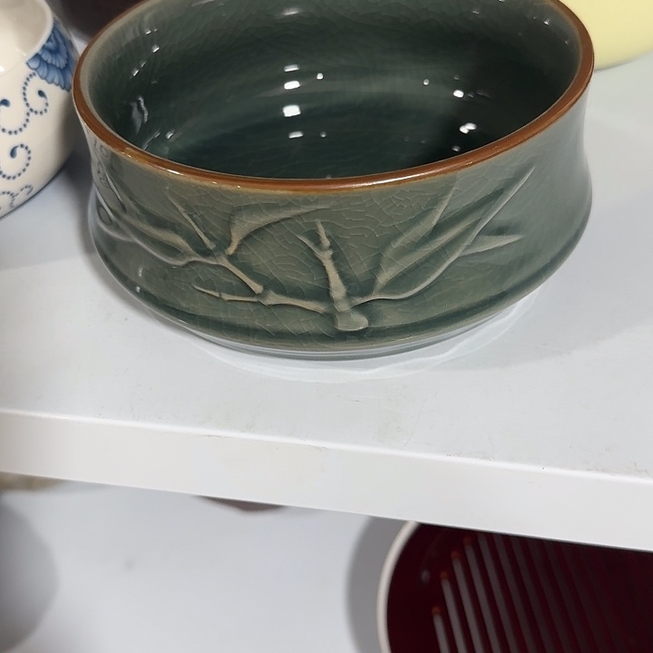 主人杯一个，瓷。。。