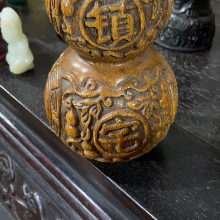 瓷片我****。                  