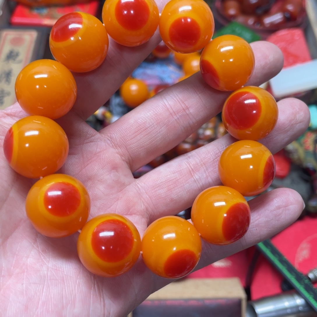 琥珀裸石未镶嵌好物推荐如图所示