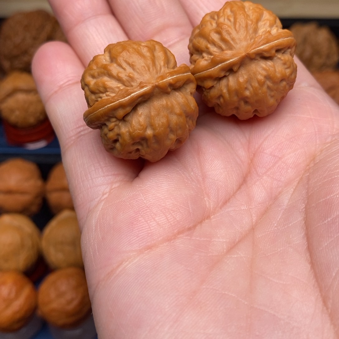 文玩核桃吊坠o*p手捻