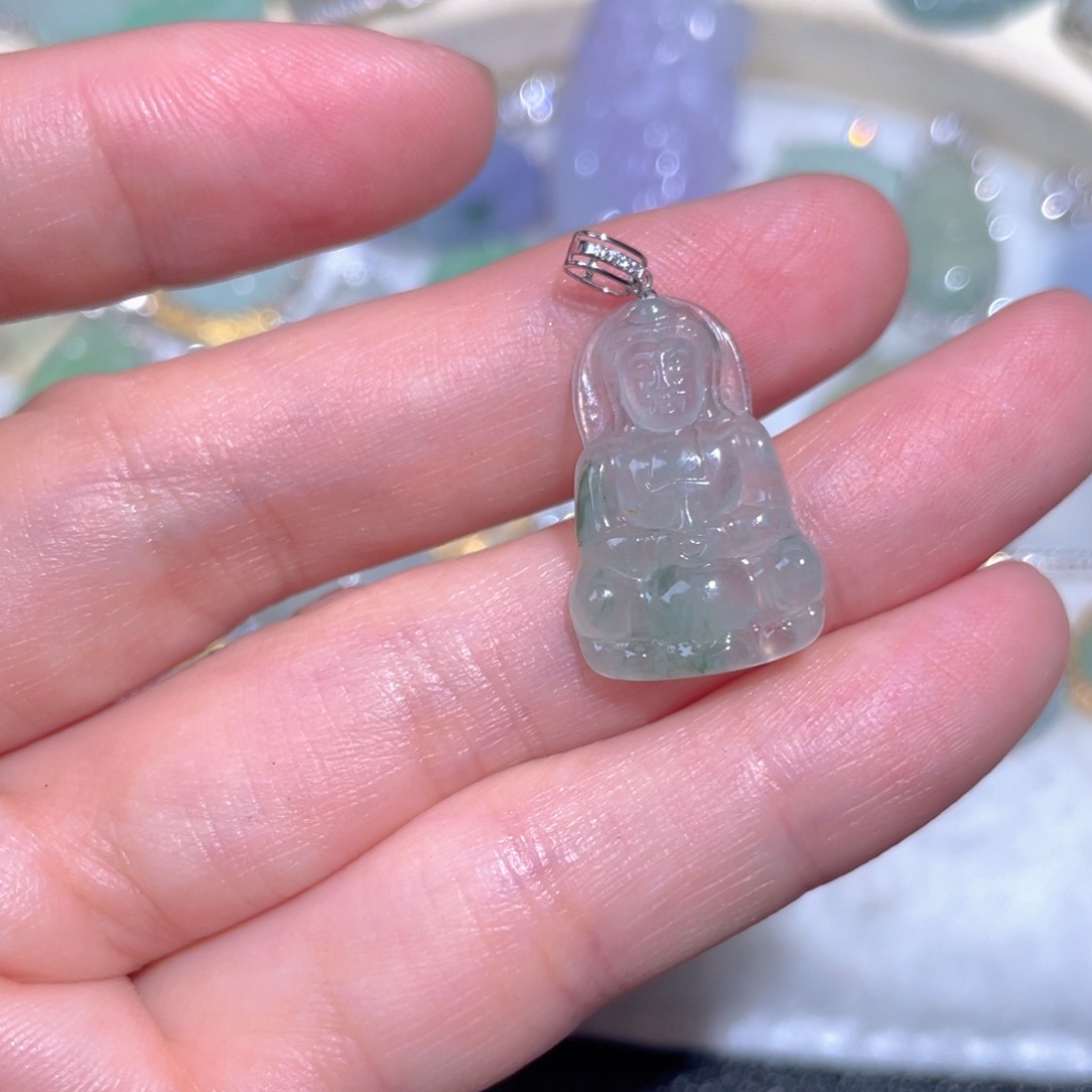 翡翠颈饰18K金镶嵌翡翠