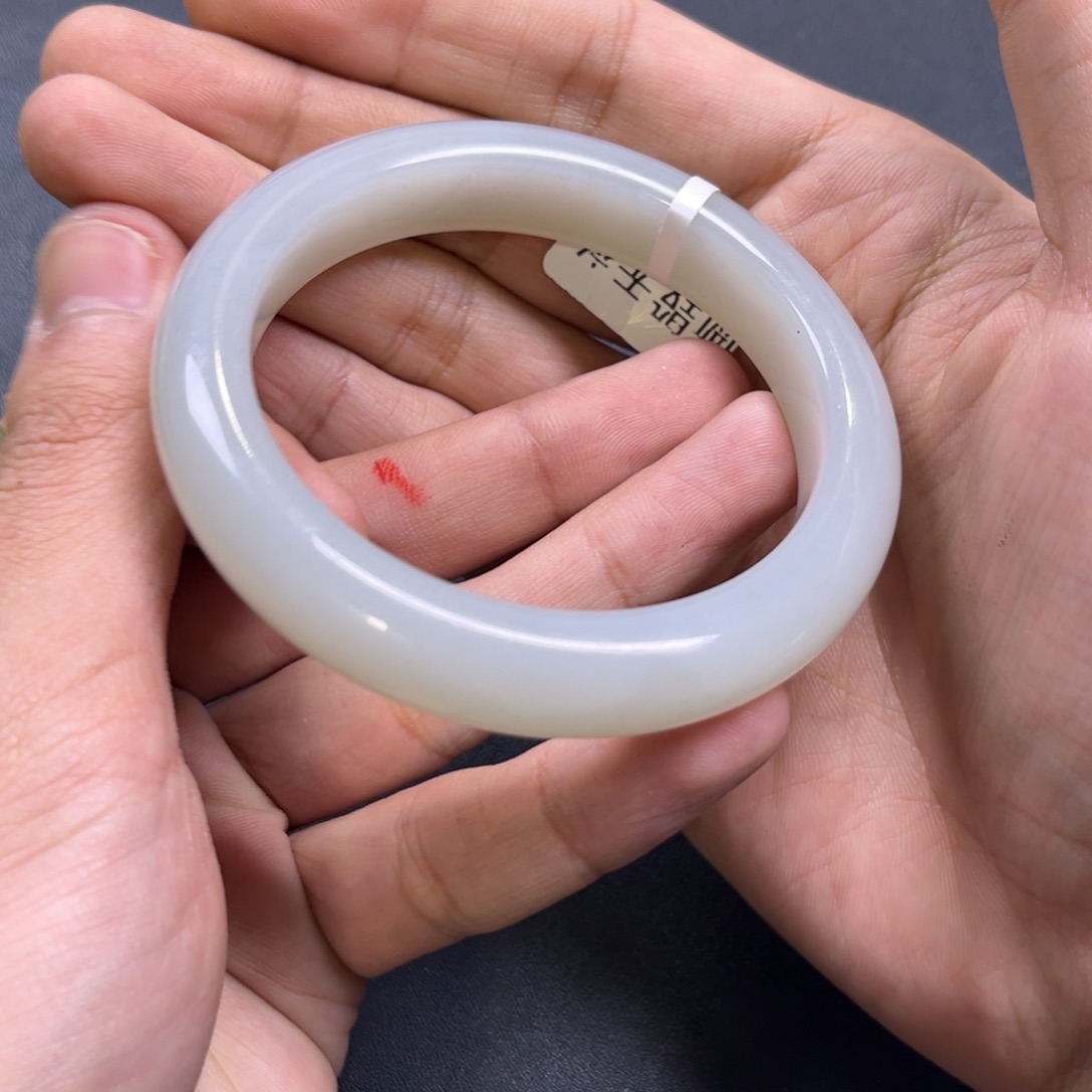 和田玉颈饰未镶嵌多样性钢板料烟紫手镯货头