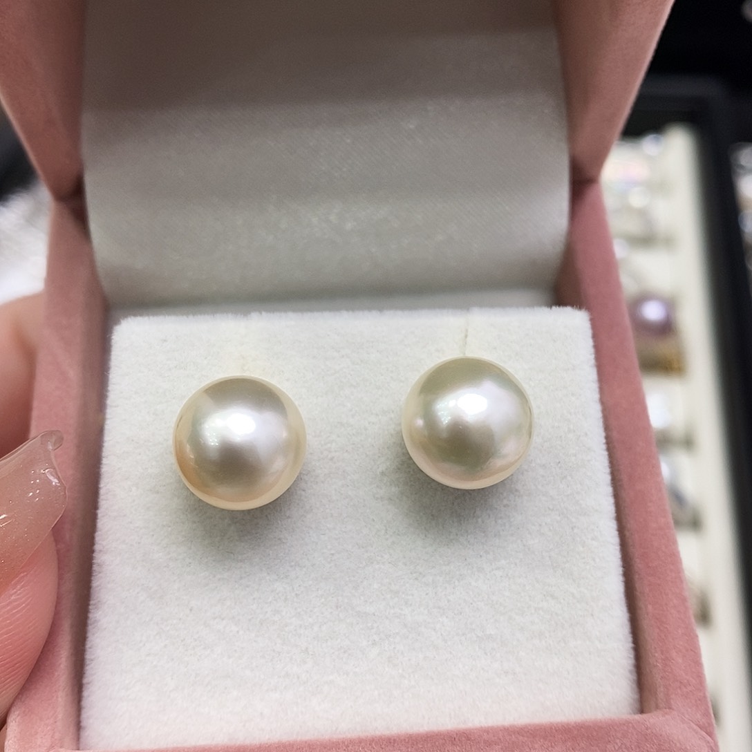 海水珍珠耳饰18K金镶嵌11-12mm